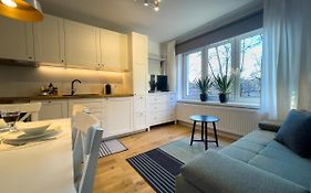 Urban Apartments Studio No 4A, Free Private Parking, Self Check-In