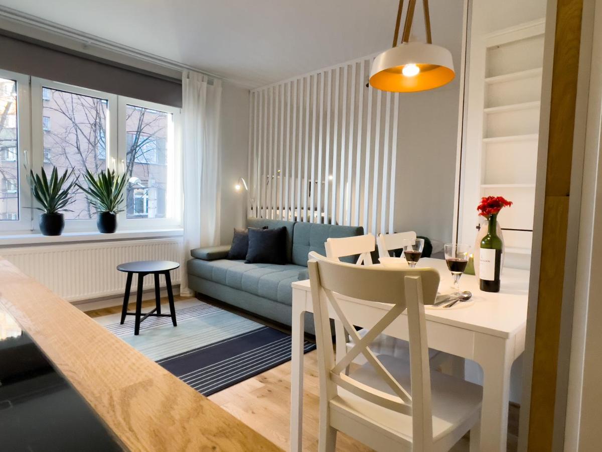 Urban Apartments Studio No 4A, Free Private Parking, Self Check-In Chorzów Dış mekan fotoğraf